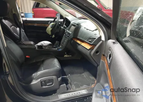 2015 Lincoln Mkt z USA, uszkodzony, nr VIN 2LMHJ5FK6FBL01661